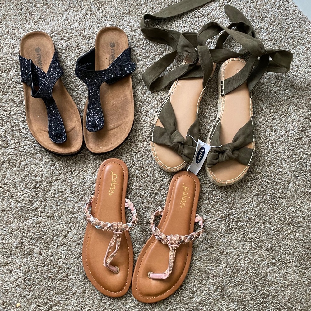 Women’s shoe, old navy, palms, and makalu! EUC